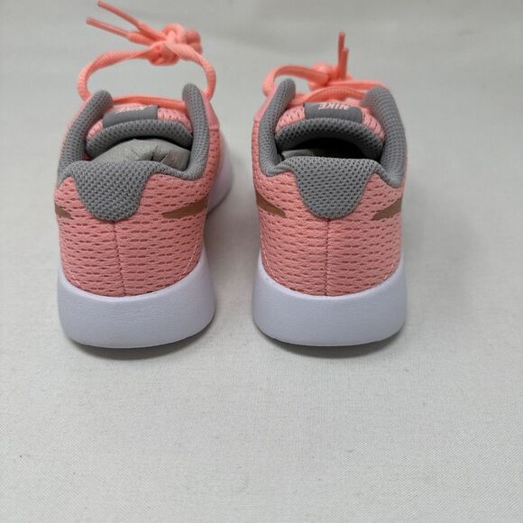 Nike Tanjun Youth 10.5c Girls Pink Gray & Gold Sneakers Shoes‎ 818385-607 New - Picture 4 of 9